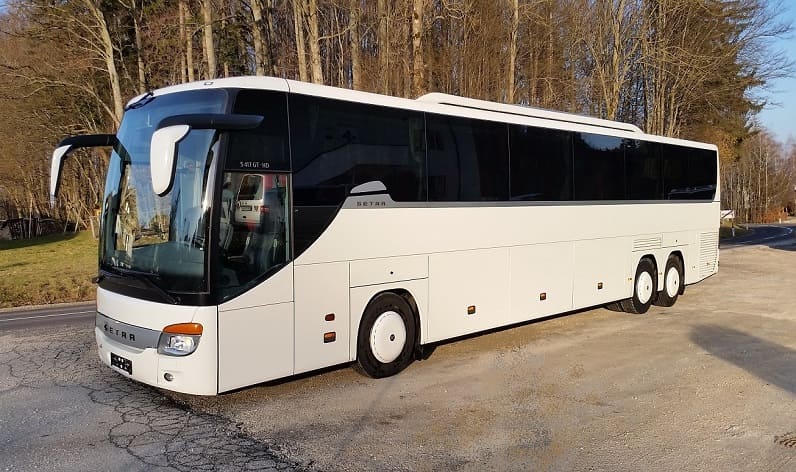 Moldova: Buses hire in Bucovăț in Bucovăț and Romania